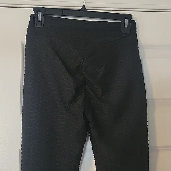 Butt Lifting Leggings - Picture 4 of 4